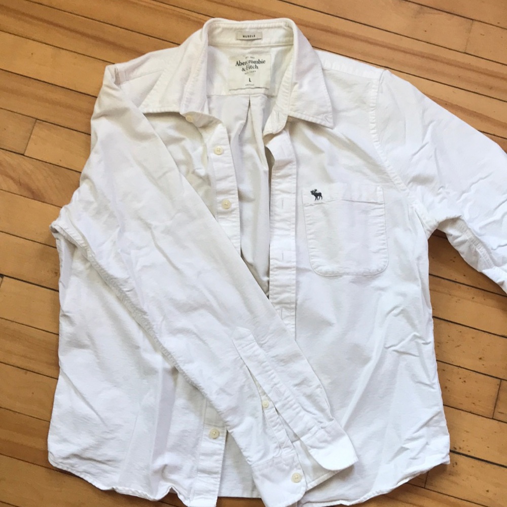 Men’s White Abercrombie & Fitch Shirt